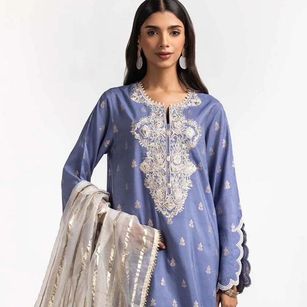 Pakistani Designer Dress 3Pc - Picture 4 of 10